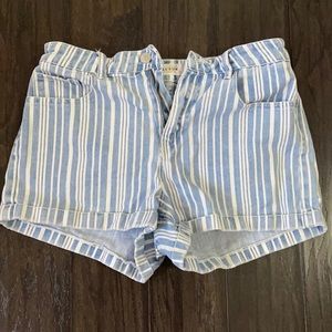 PACSUN WHITE STRIPED SHORTS
